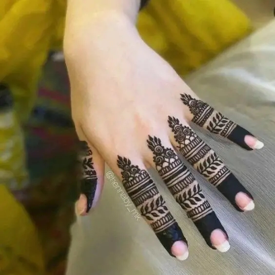 Back Hand Finger Mehndi Design