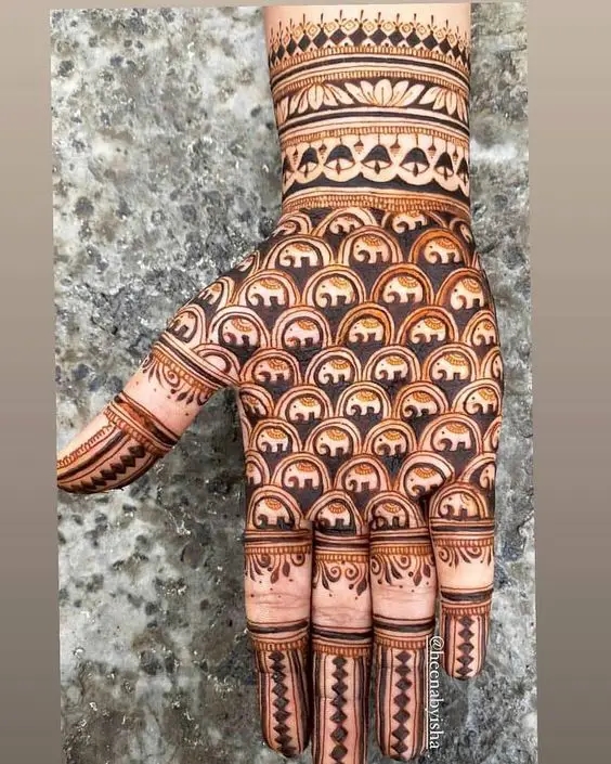 different karwa chauth mehndi design