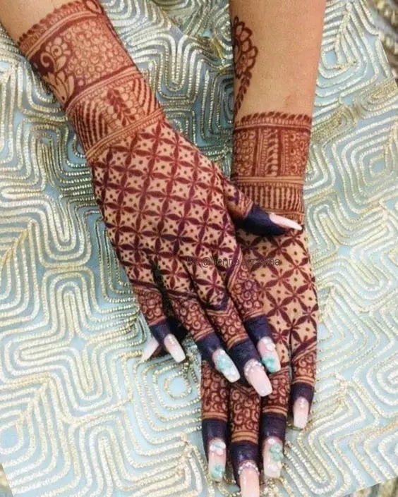 different karwa chauth mehndi design 2023