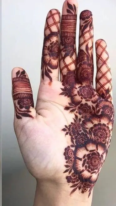 Finger Mehndi Design